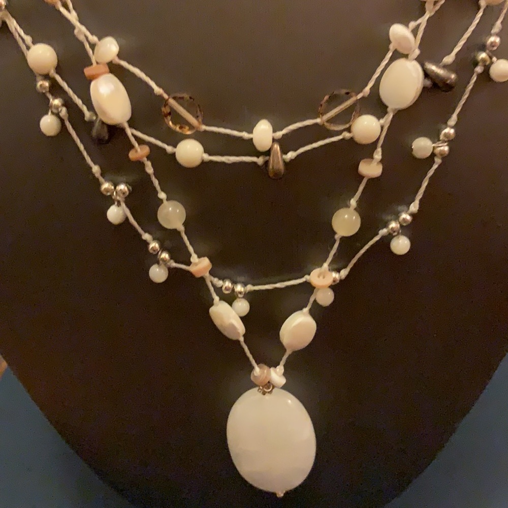 Talbots beaded adjustable necklace. - Picture 2 of 2
